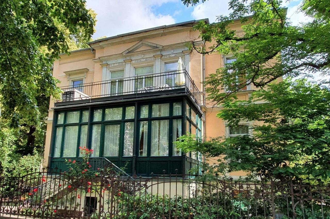 Ferienwohnungen Villa Haniel Julius Dresden Exterior foto